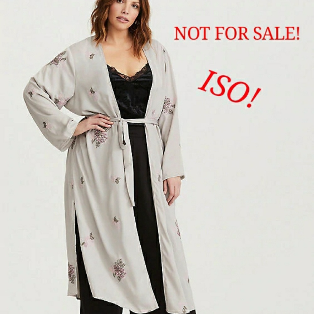 ISO! Torrid GREY EMBROIDERED SATIN ROBE